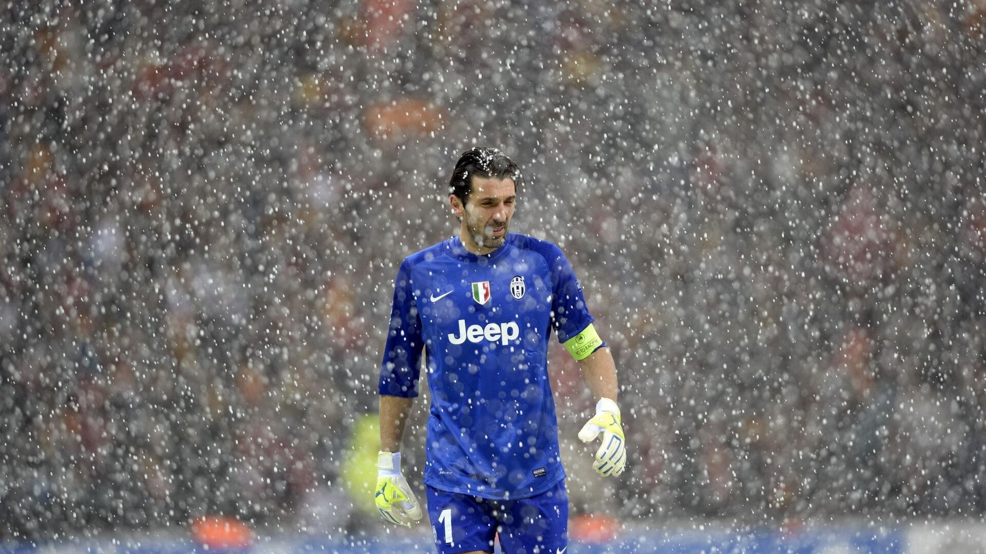 数字化足球比赛监控系统实现智能分析，确保比赛公正透明，足现场足球实时大数据信息采集设备